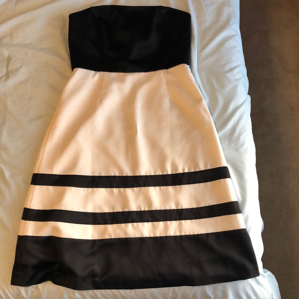 Liz Claiborne, Size 8, Strapless, Satin, Knee Length Ivory & Cream Dress